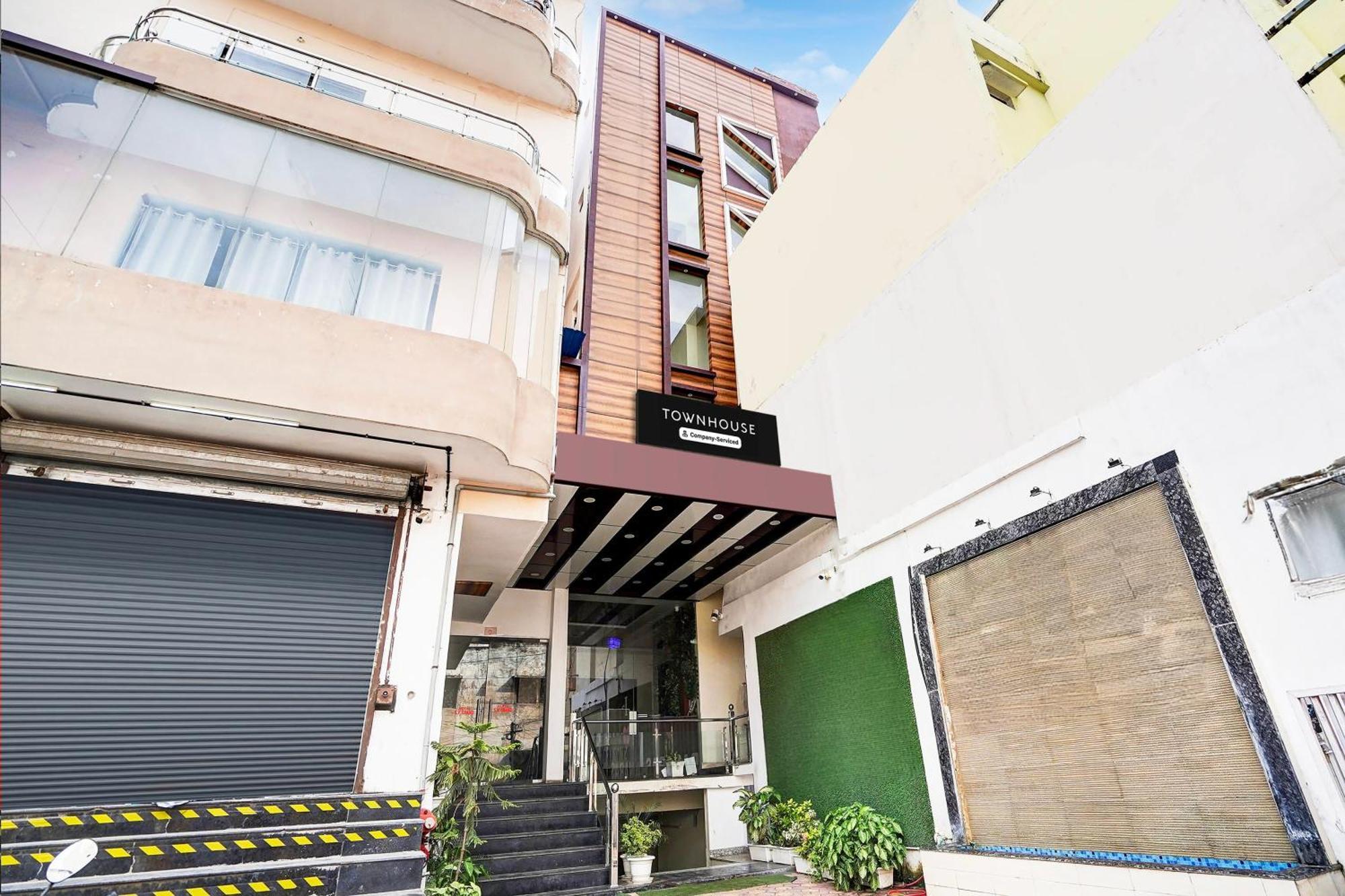 Готель Townhouse Ram Katora Near Vishwanath Temple Formerly Sv Grand Варанасі Екстер'єр фото